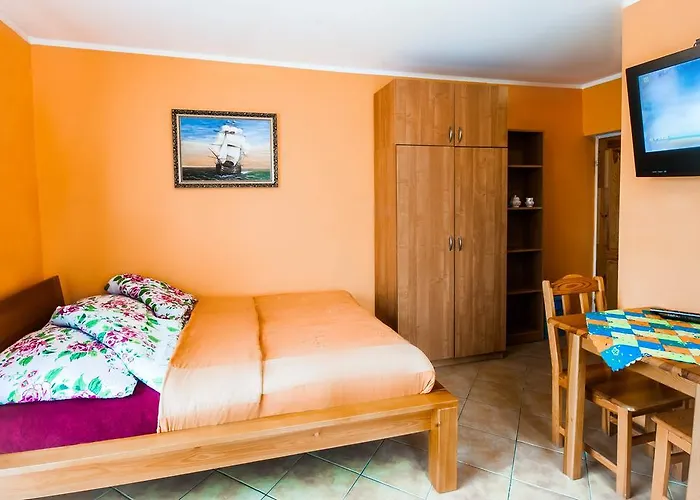 Rum i privatbostad Z Widokiem Na Morze Iii Karwieńskie Błoto